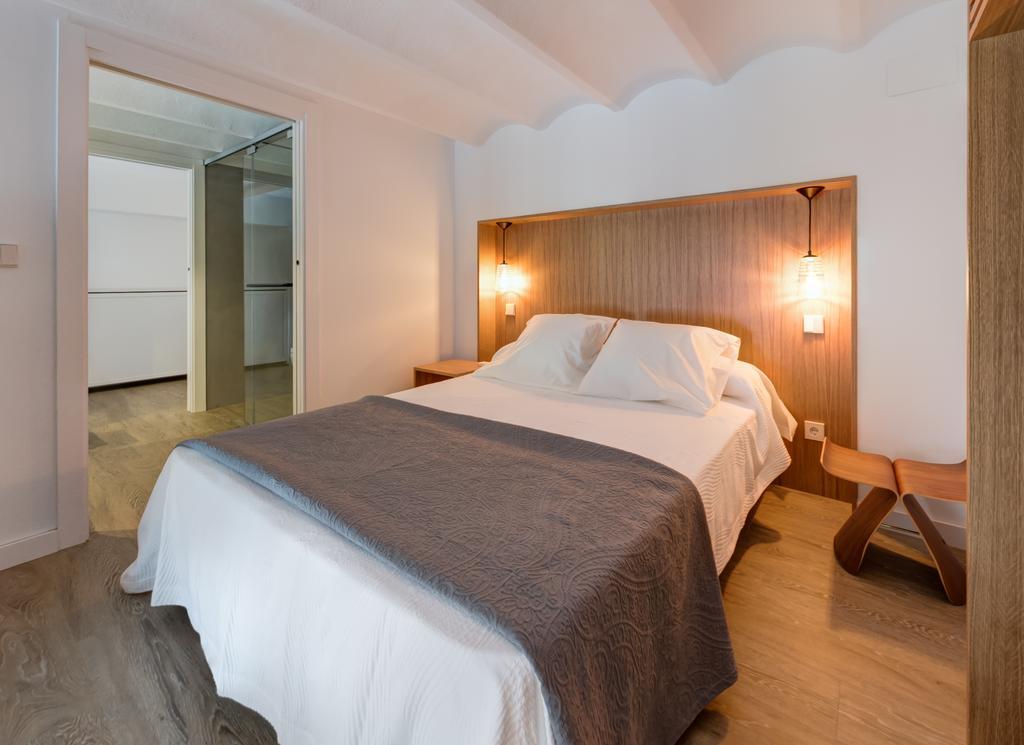 Puerta Del Arenal II Apartment Севиля Екстериор снимка